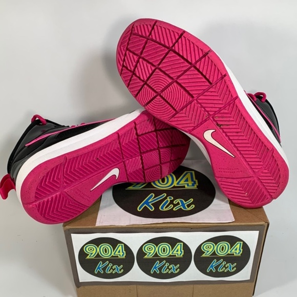 Nike Air Team Hustle D, 'Hyper Pink' Sz 5Y - Picture 6 of 8